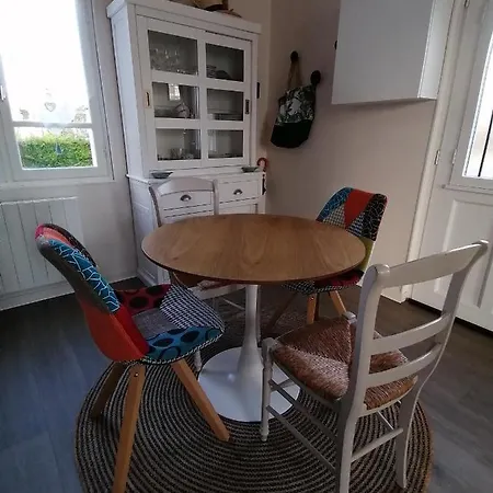 A La 